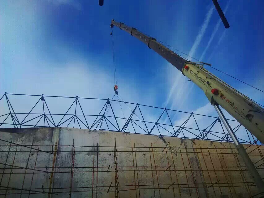 岑溪食堂网架结构工程
